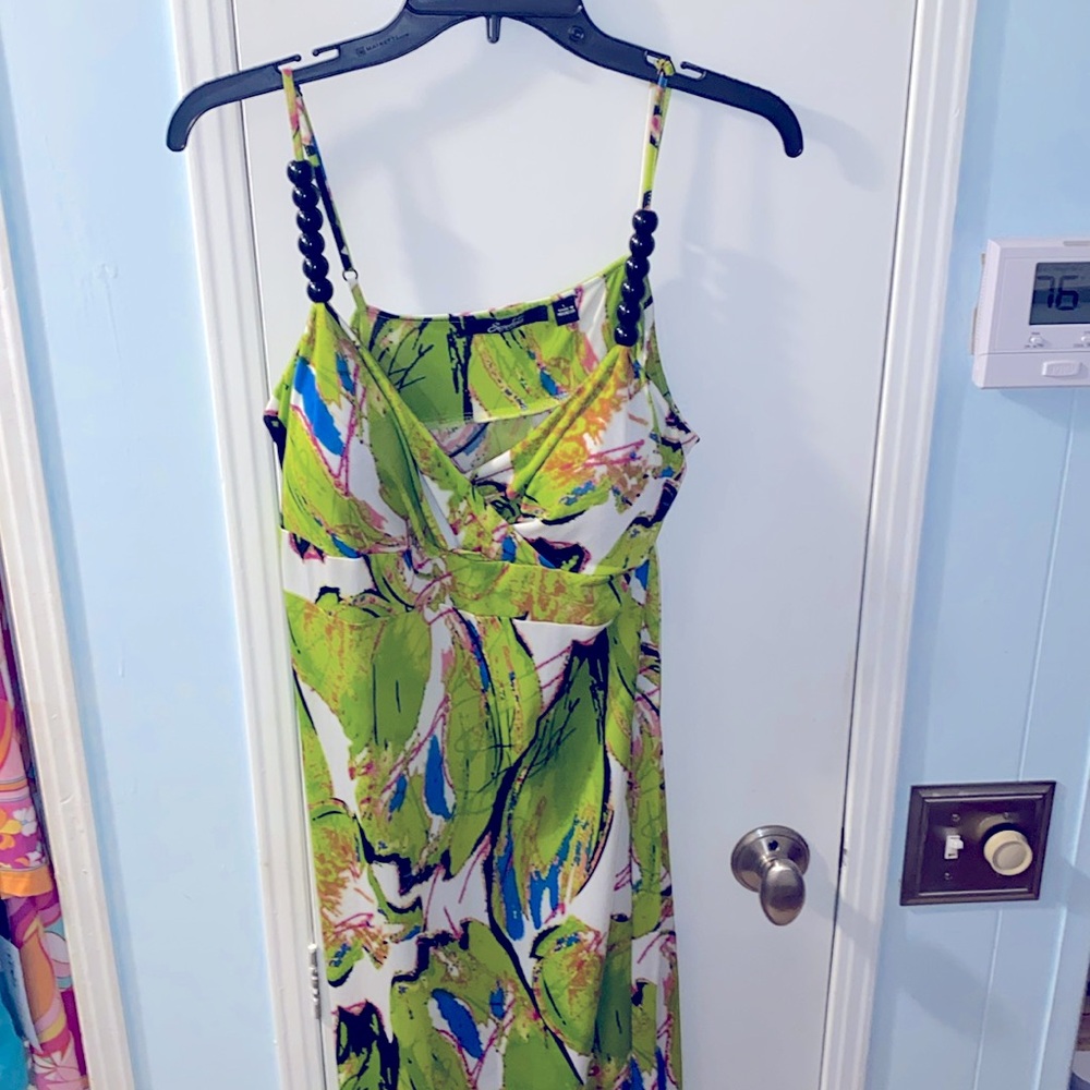 Maxi dress size large multicolor beat it spaghetti straps, tie it the waist